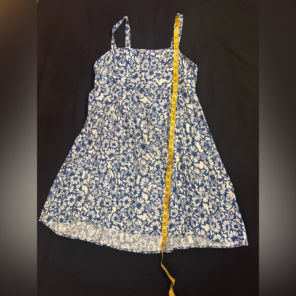 Rewind Blue and White Floral Dress - Picture 4 of 7